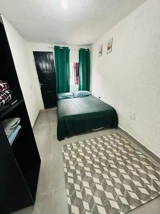 Kitnet Confortavel Mobiliada Para Casal Zn -Cod 01 Sao Paulo 0*,