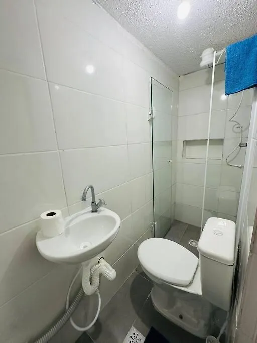 Kitnet Confortavel Mobiliada Para Casal Zn -Cod 01 Sao Paulo 0*,