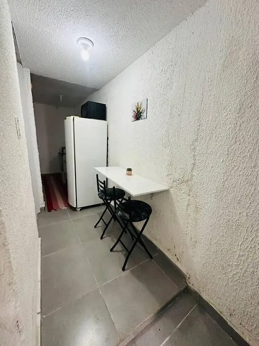 Kitnet Confortavel Mobiliada Para Casal Zn -Cod 01 Sao Paulo 0*,  Brazil