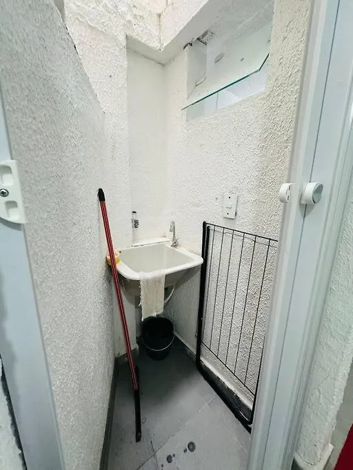 Kitnet Confortavel Mobiliada Para Casal Zn -Cod 01 Sao Paulo