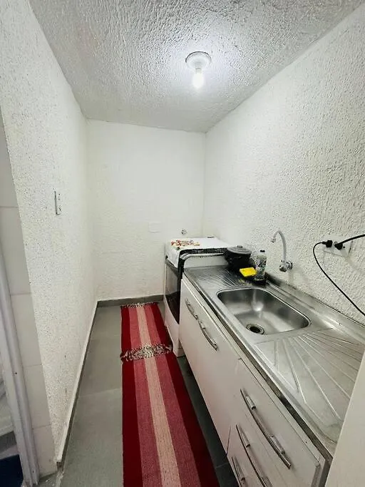 Kitnet Confortavel Mobiliada Para Casal Zn -Cod 01 Sao Paulo 0*,  Brazil